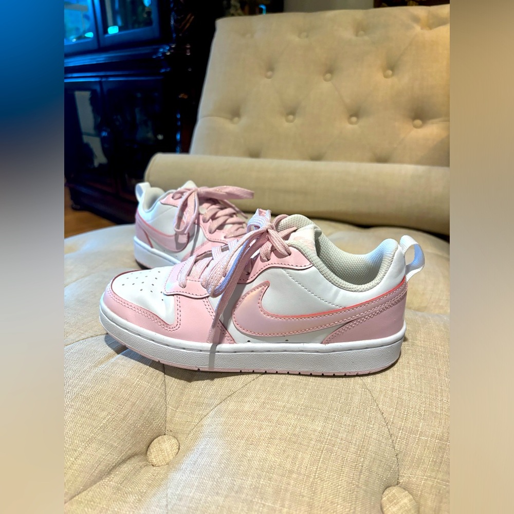 Girls’ Nike Sneakers